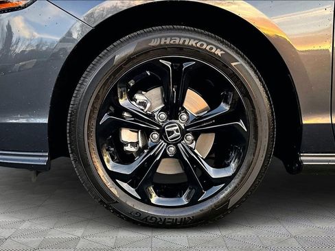 Certified 2025 Honda Accord SE image 22