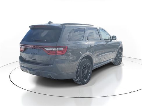 Used 2023 Dodge Durango GT image 3