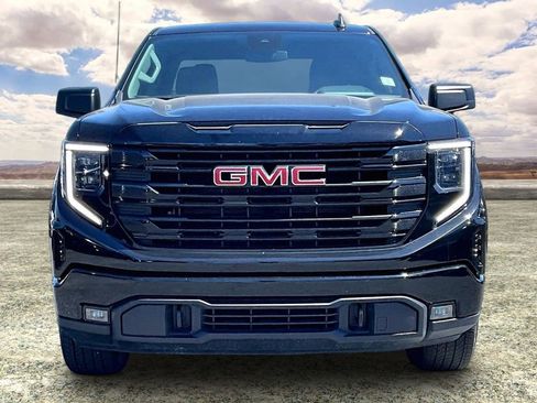 Used 2024 GMC Sierra 1500 Elevation AWD/4WD image 2