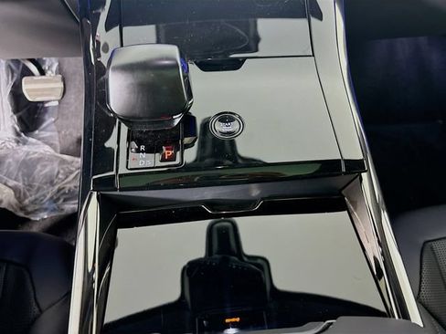 New 2026 Land Rover Range Rover Sport SV AWD/4WD image 18