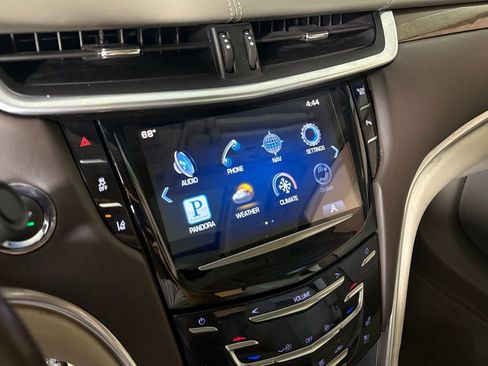 Used 2013 Cadillac XTS Platinum image 27