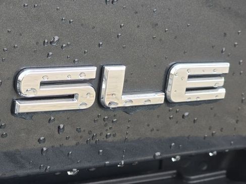 Used 2018 GMC Sierra 1500 SLE w/ SLE Value Package image 16