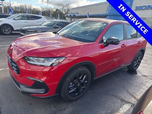Used 2025 Honda HR-V Sport image 3