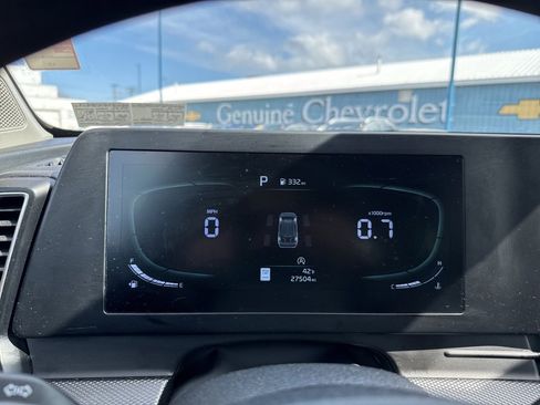 Used 2023 Kia Sportage LX image 32