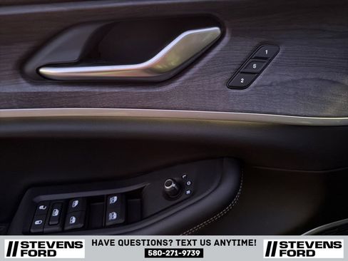 Used 2022 Jeep Grand Cherokee L Limited image 18