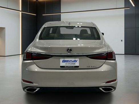 Used 2021 Lexus ES 350 w/ Premium Package FWD image 4