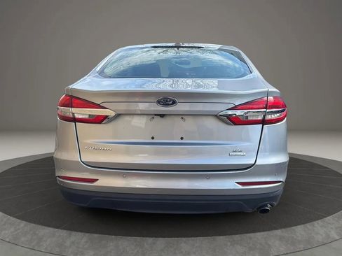 Used 2020 Ford Fusion SE image 6