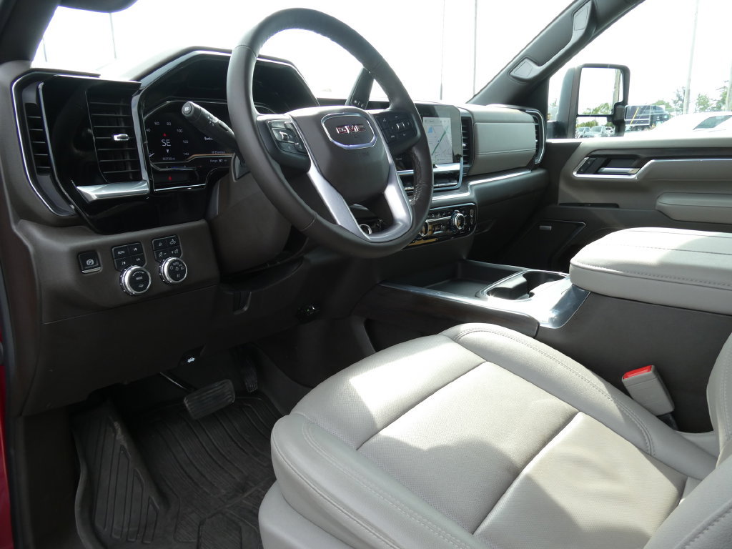 Used 2025 GMC Sierra 2500 SLT AWD/4WD image 25