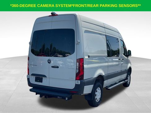 Used 2024 Mercedes-Benz Sprinter 2500 image 7