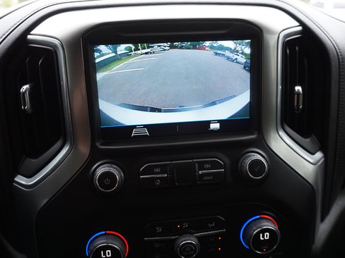 Used 2022 Chevrolet Silverado 2500 LT w/ Convenience Package image 23