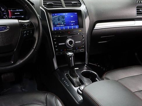 Used 2018 Ford Explorer Sport w/ Equipment Group 401A image 16