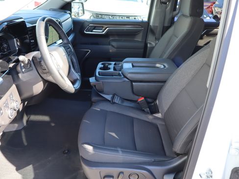 Used 2025 Chevrolet Silverado 1500 LT Trail Boss w/ Protection Package image 18