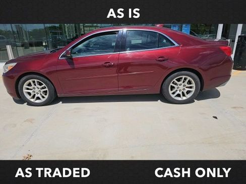 Used 2015 Chevrolet Malibu LT w/ Power Convenience Package image 4