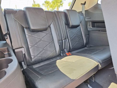 Used 2024 Volkswagen Atlas SE image 30