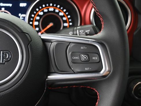 Used 2023 Jeep Gladiator Rubicon image 10
