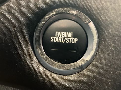 Used 2022 Chevrolet Malibu LT image 17