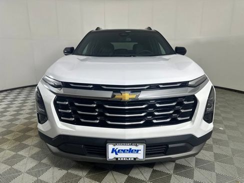 Used 2025 Chevrolet Equinox LT w/ Convenience Package II AWD/4WD image 2