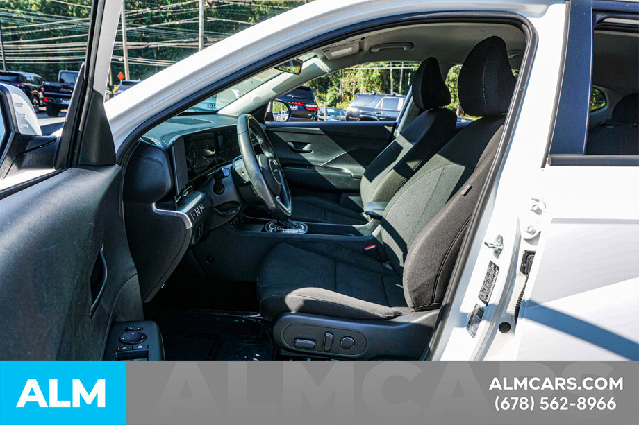 Used 2025 Hyundai Kona SEL FWD image 19