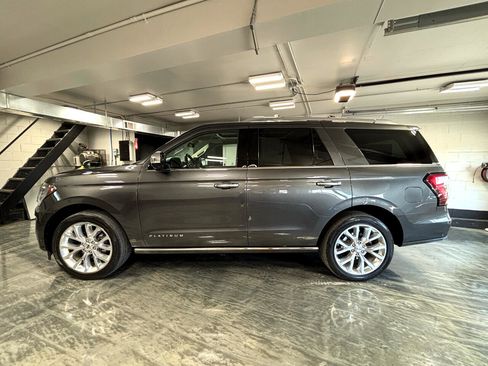 Used 2019 Ford Expedition Platinum image 6