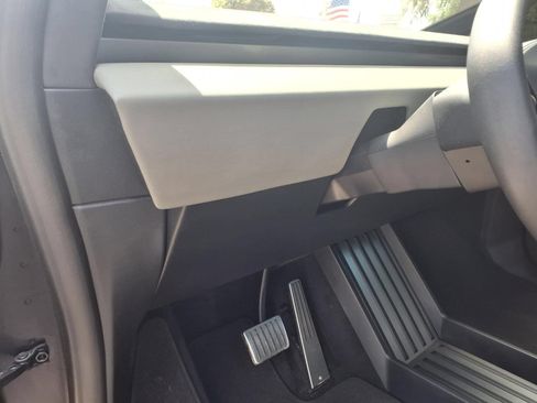Used 2024 Tesla Cybertruck Cyberbeast AWD/4WD image 15