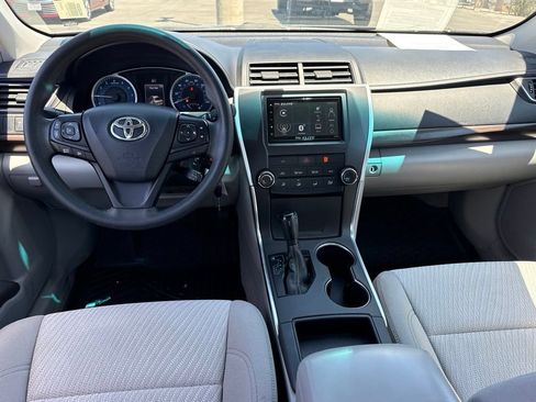 Used 2016 Toyota Camry LE FWD image 30