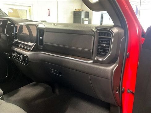 Used 2023 Chevrolet Silverado 1500 LT AWD/4WD image 13