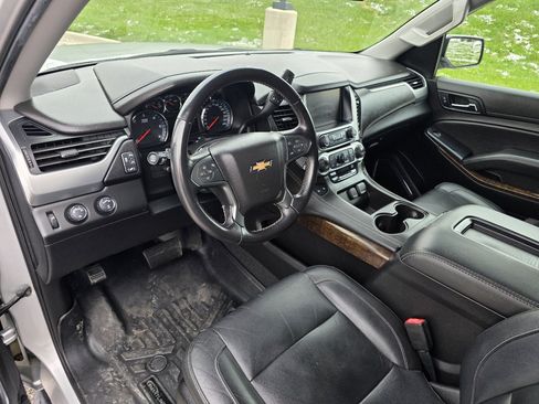 Used 2020 Chevrolet Suburban LT image 10
