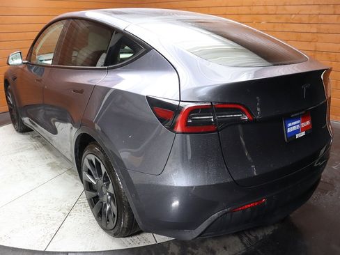 Used 2021 Tesla Model Y Long Range image 46