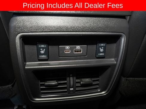Used 2024 Nissan Murano SL FWD image 8