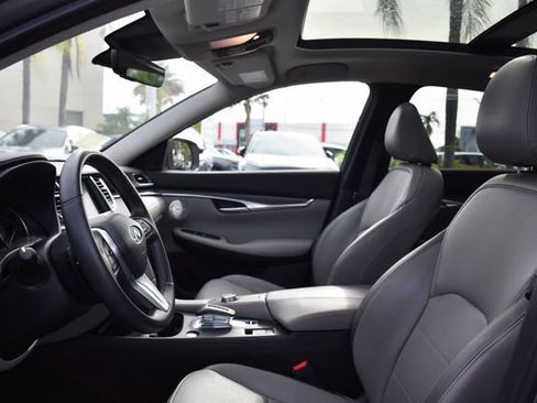Certified 2025 INFINITI QX50 Luxe AWD/4WD image 19