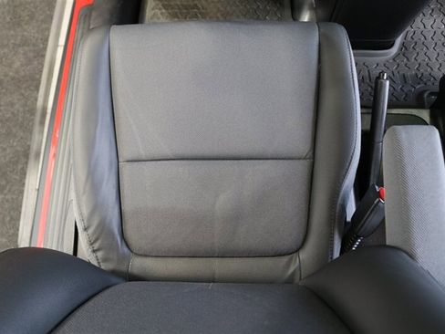 Used 2005 Honda Element EX image 64