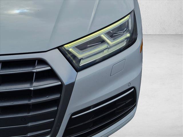Used 2020 Audi Q5 2.0T Premium Plus w/ Premium Plus Package AWD/4WD image 9