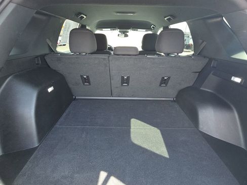 Used 2025 Chevrolet Equinox LT image 32