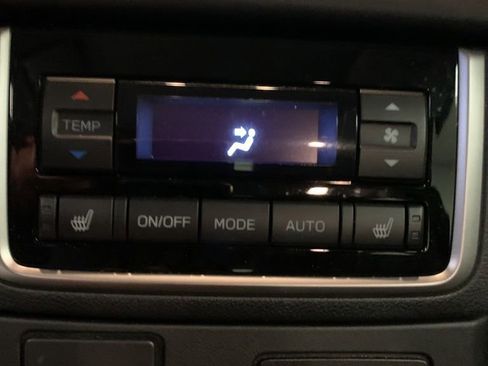 Certified 2024 Subaru Ascent Limited w/ Technology Package image 15