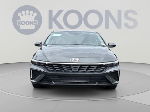 New 2026 Hyundai Elantra SE FWD image 11