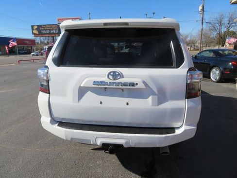 Used 2015 Toyota 4Runner SR5 Premium image 6
