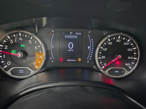 Used 2018 Jeep Renegade Latitude w/ Advanced Technology Group image 13