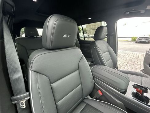 New 2026 Buick Enclave Sport Touring w/ Super Cruise Package image 45