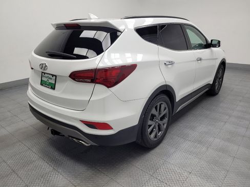 Used 2018 Hyundai Santa Fe Sport FWD image 9