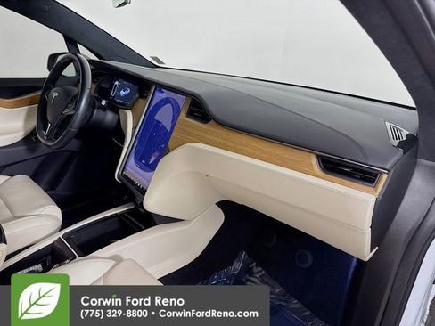 Used 2021 Tesla Model X Long Range image 29