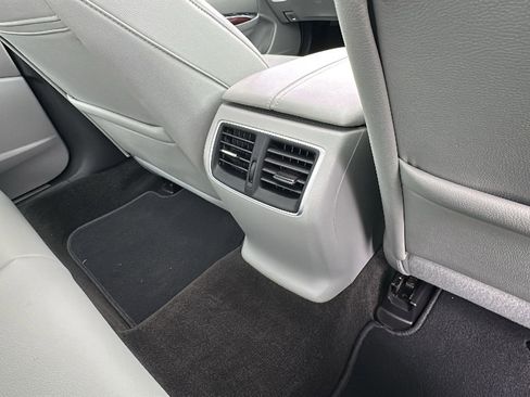 Used 2017 Acura TLX FWD image 25