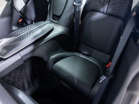 Used 2022 Aston Martin DBS Superleggera RWD image 41
