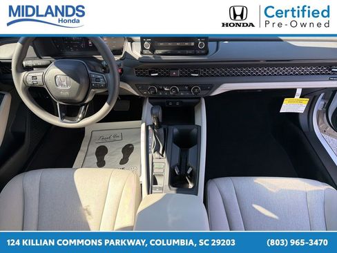 Certified 2025 Honda Accord SE image 28