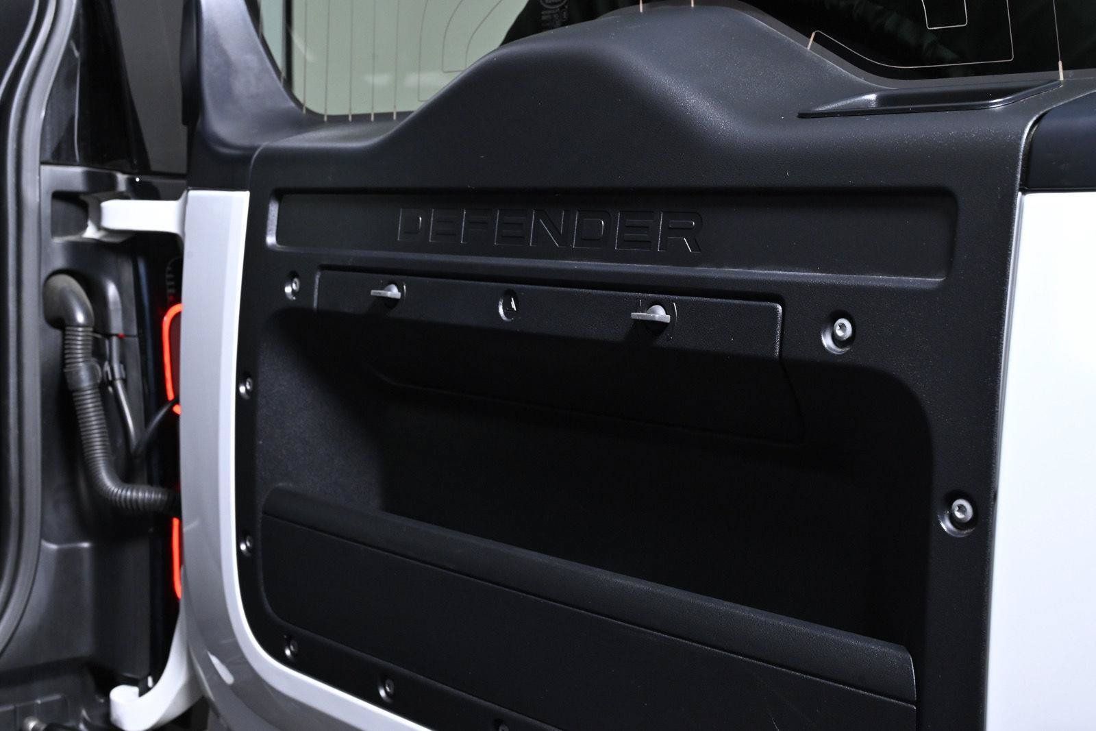 Used 2022 Land Rover Defender 110 X-Dynamic HSE AWD/4WD image 45