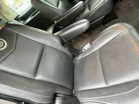 Used 2012 Cadillac Escalade Platinum image 19