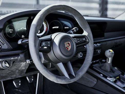 Used 2024 Porsche 911 GT3 RWD image 37