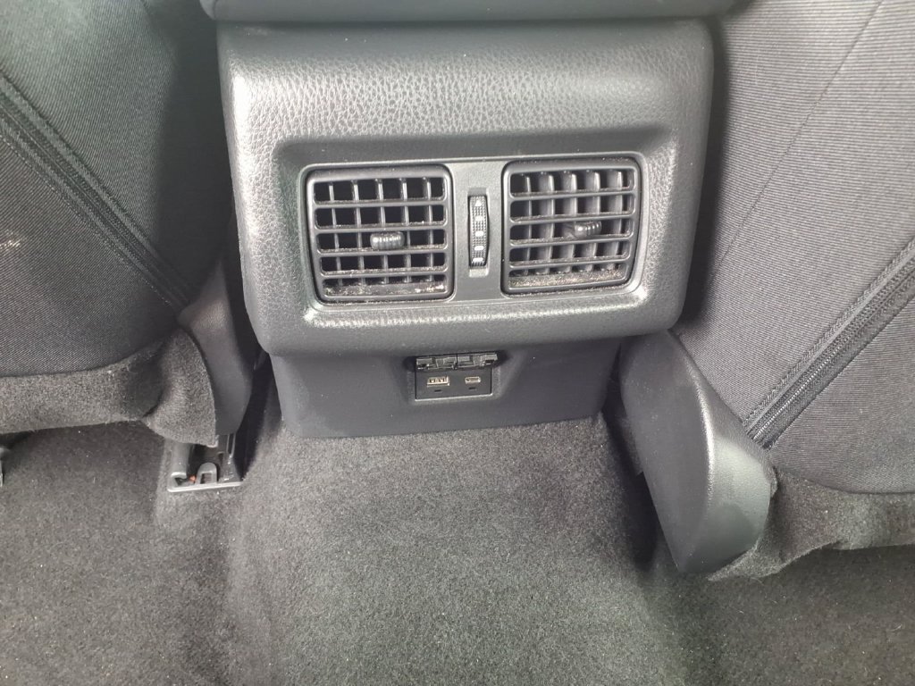 Used 2025 Toyota Camry LE FWD image 14