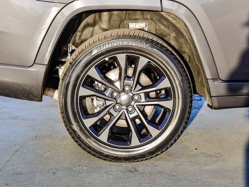 New 2026 Jeep Grand Cherokee L Limited image 12