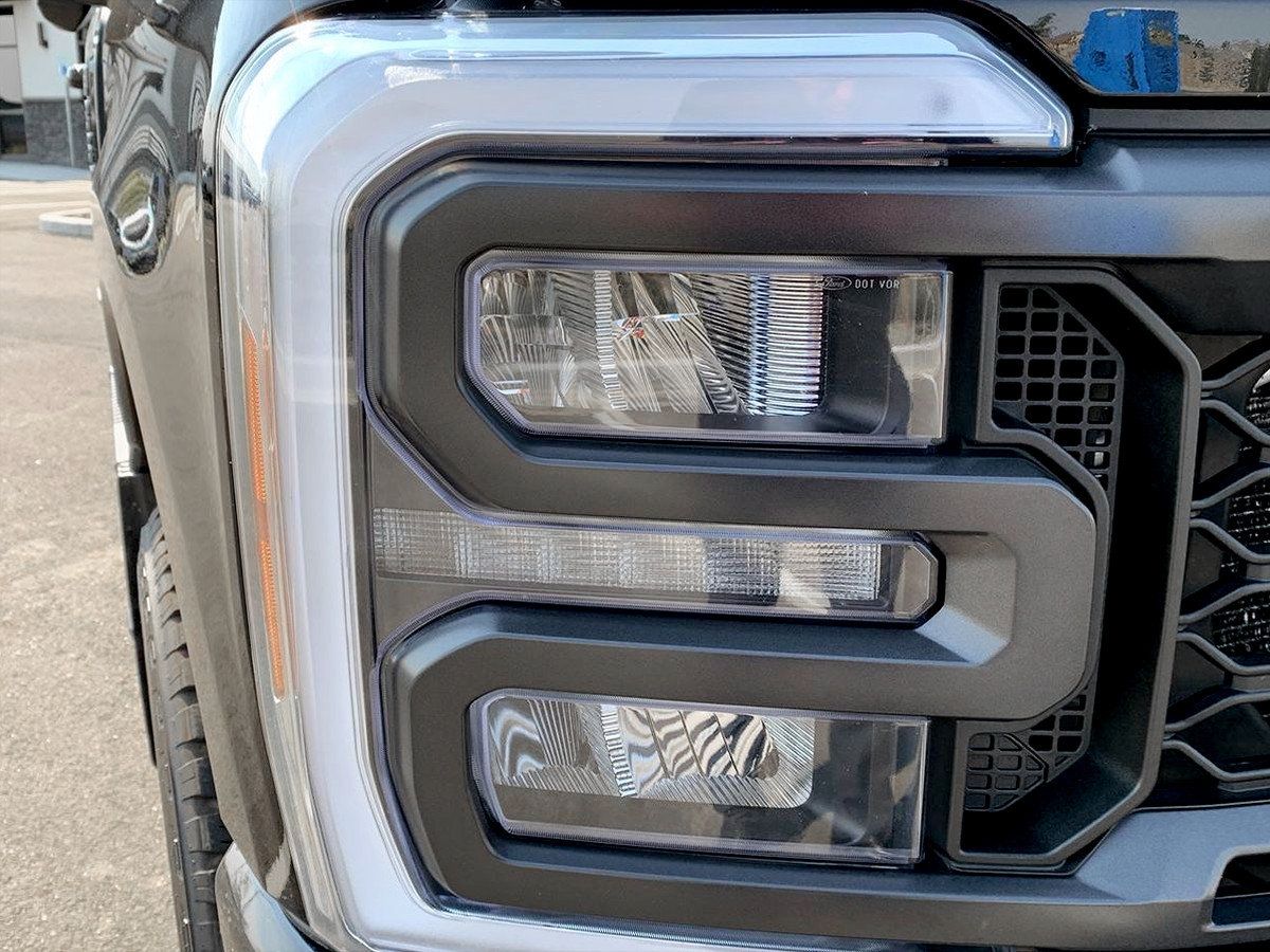 Used 2023 Ford F350 Lariat w/ Lariat Ultimate Package AWD/4WD image 10