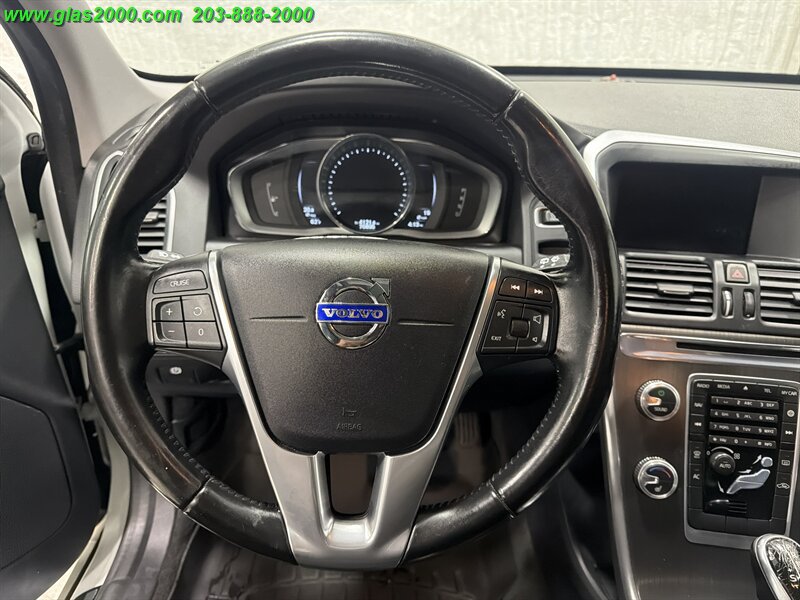Used 2016 Volvo XC60 T5 Premier AWD/4WD image 4